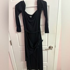 Aritzia/Wilfred: Long-Sleeve Black Dress🖤